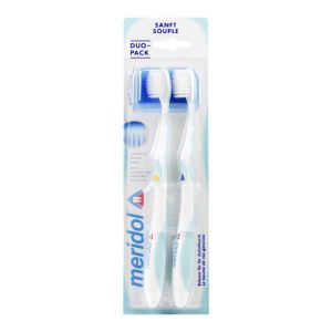 2 Soft tapered bristle toothbrushes